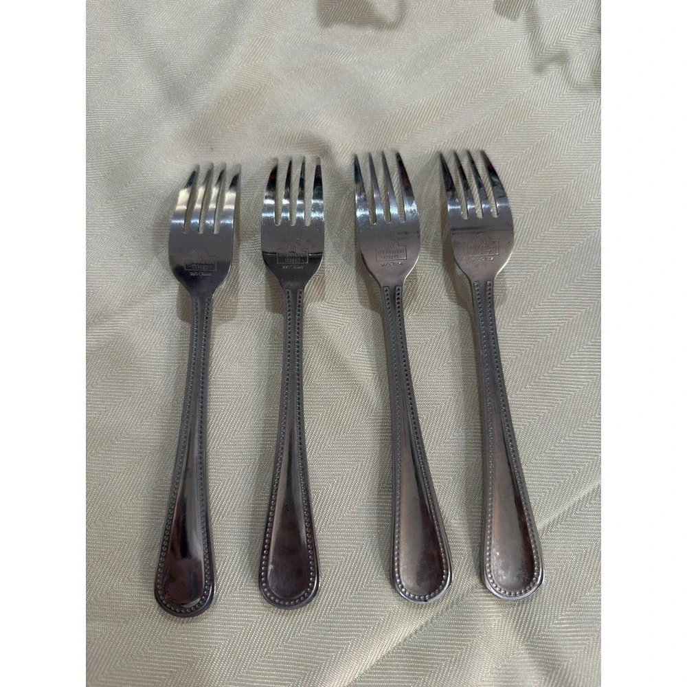 10 Strawberry Street Beaded Edge Dinner Forks Set of‎ 4 Stainless Steel